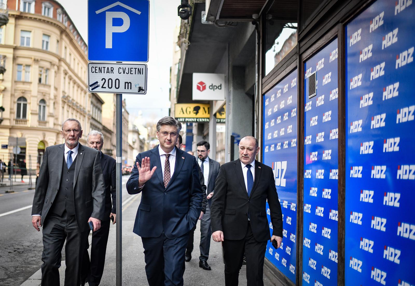 12.02.2024., Zagreb - Davor Bozinovic, Andrej Plenkovic i Tomo Medved dolaze na sastanak sireg Predsjednistva HDZ-a u srediste Gradskog odbora HDZ-a Grada Zagreba u Gundulicevoj ulici. Photo: Josip Regovic/PIXSELL