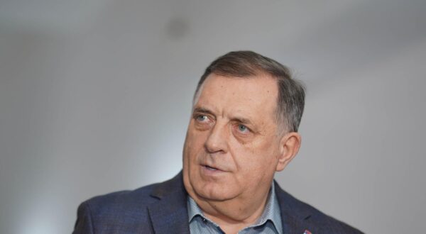 13.02.2024., Akademija nauka i umjetnosti RS, Banjaluka (BiH) - Promociji 50.broja casopisa "Argumenti" prisustvovali Milorad Dodik, predsjednik RS, i Igor Kalabuhov, ambasador Rusije u BiH. Izdavac ovog casopisa je SNSD, stranka Milorada Dodika, a prisutnima se obratio glavni i odgovorni urednik Milan Ljepojevic. Svecanosti su prisustvovali univerzitetski profesori Dragoljub Mirjanic, Rajko Kuzmanovic, Drago Brankovic, novinar Sinisa Ljepojevic, kao i istaknuti clanovi SNSD-a.  Photo: Dejan Rakita/PIXSELL/PIXSELL