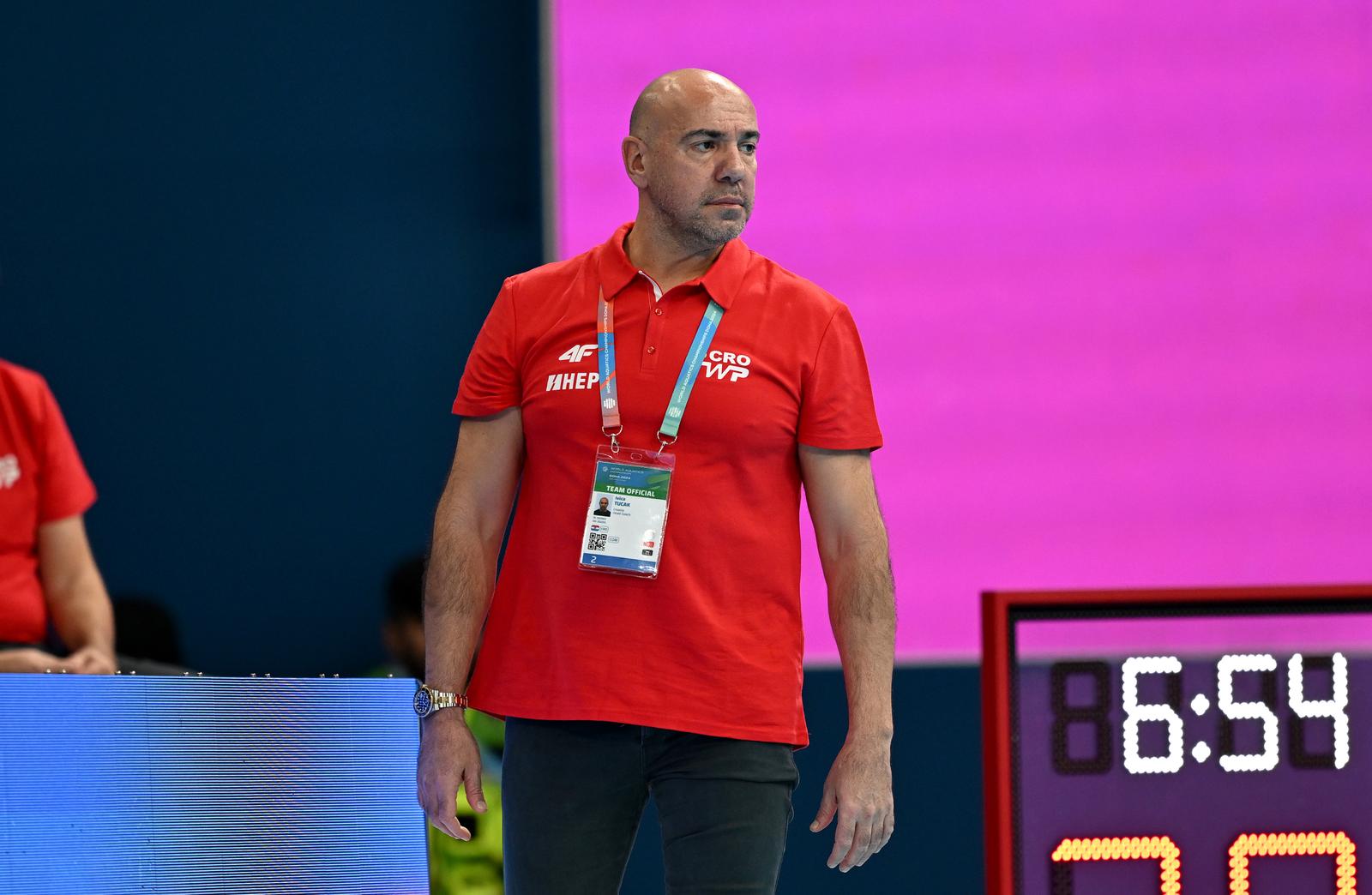 13.02.2024., Aspire Dome, Doha, Katar - Svjetsko prvenstvo u vaterpolu, cetvrtfinale, Srbija - Hrvatska. izbornik Hrvatske Ivica Tucak Photo: David Damnjanovic/PIXSELL