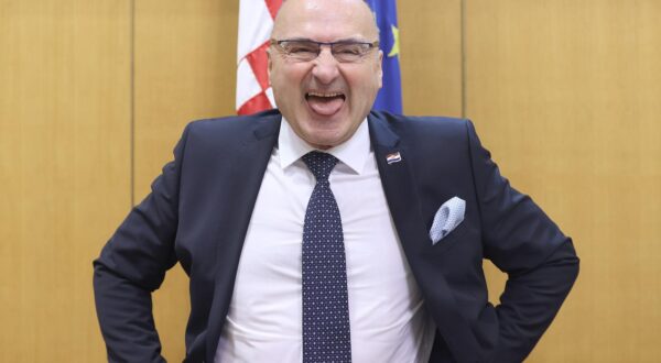 15.02.2024., Zagreb - Sabor 21. sjednicu nastavlja raspravom o provedbi Deklaracije Hrvatskoga sabora o polozaju hrvatskog naroda u Bosni i Hercegovini za 2022. godinu.
 Photo: Patrik Macek/PIXSELL