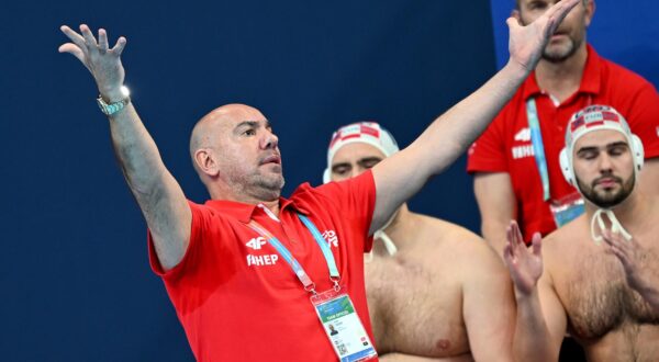 15.02.2024., Aspire Dome, Doha, Katar - Svjetsko prvenstvo u vaterpolu, polufinale, Hrvatska - Francuska.izbornik Hrvatske Ivica Tucak. Photo: David Damnjanovic/PIXSELL