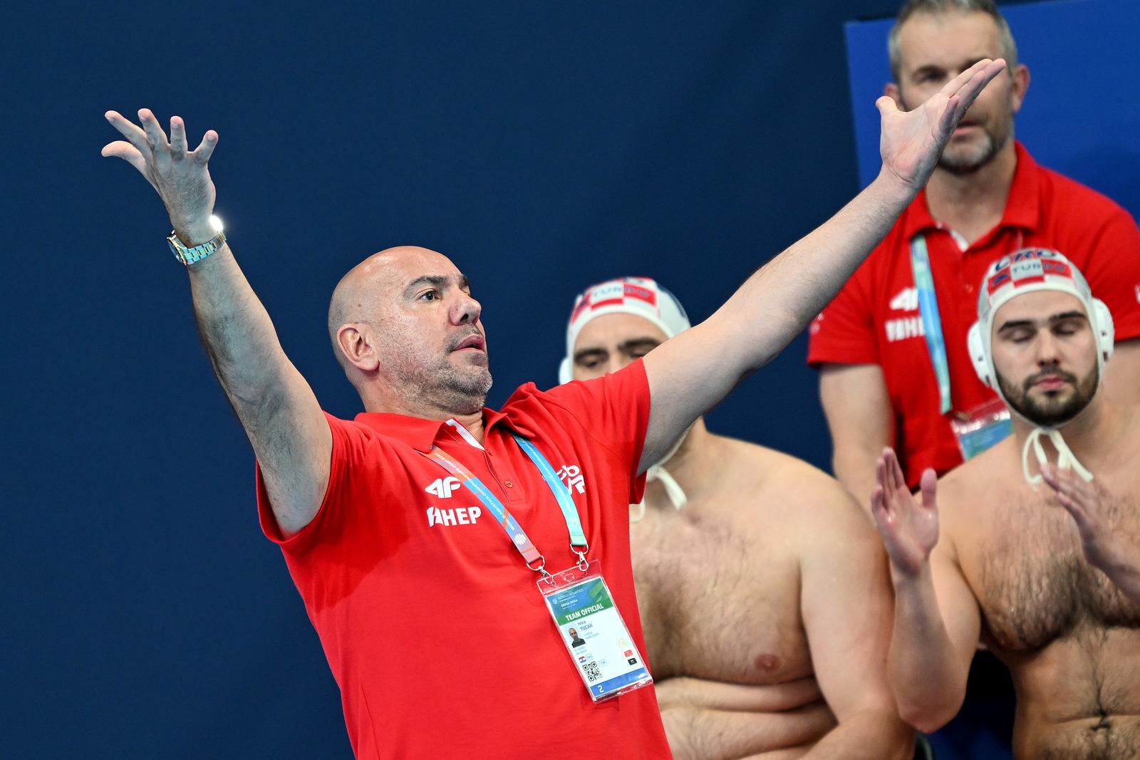 15.02.2024., Aspire Dome, Doha, Katar - Svjetsko prvenstvo u vaterpolu, polufinale, Hrvatska - Francuska.izbornik Hrvatske Ivica Tucak. Photo: David Damnjanovic/PIXSELL