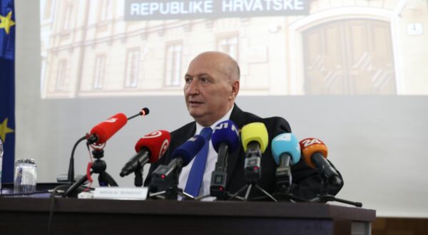 16.05.2022., Zagreb - Na Sjednici Ustavnog suda raspravljano je o ustavnosti referendumskih pitanja inicijative "Dosta je stozerokracije" koje su uspjele prikupiti 400 tisuca potpisa. Photo: Patrik Macek/PIXSELL