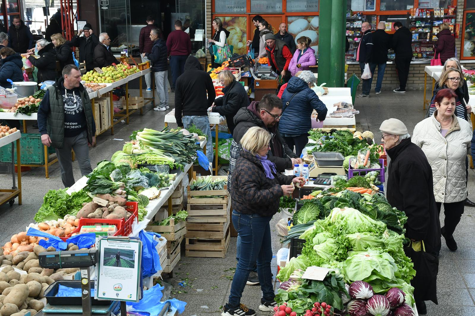 17.02.2024.,Sisak - Subota na sisackom placu. Photo: Nikola Cutuk/PIXSELL