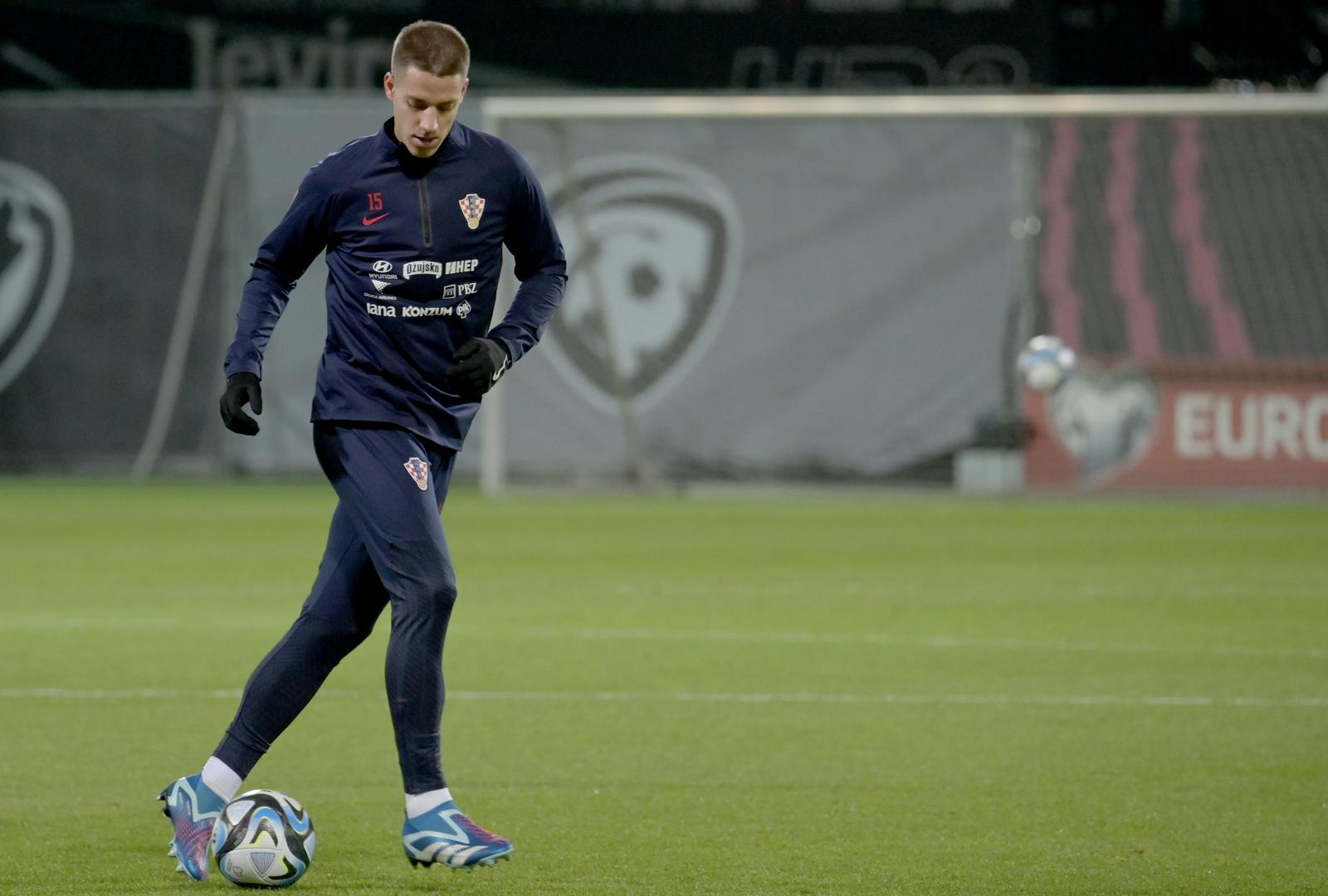 17.11.2023., Riga, Latvija - Trening hrvatske nogometne reprezentacije uoci kvalifikacijske utakmice za UEFA EURO 2024 protiv Latvije. Mario Pasalic Photo: Ansis Ventins/PIXSELL