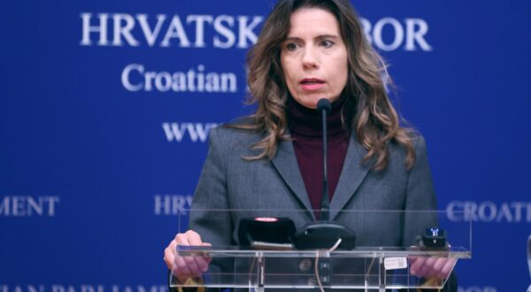19.01.2024., Zagreb - Na konferenciji za medije odrzanoj u Saboru o temi "Stanje i place u Podravci" govorila je Katarina Peovic.
 Photo: Patrik Macek/PIXSELL