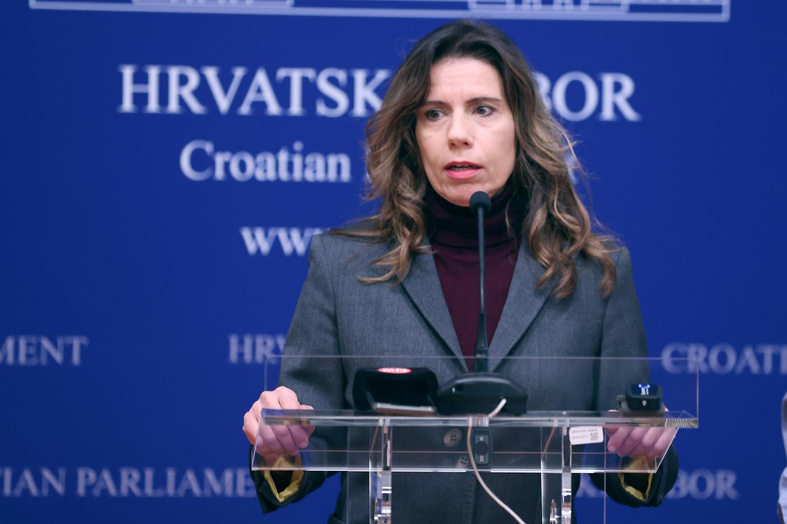 19.01.2024., Zagreb - Na konferenciji za medije odrzanoj u Saboru o temi "Stanje i place u Podravci" govorila je Katarina Peovic.
 Photo: Patrik Macek/PIXSELL