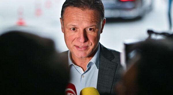 19.2.2024., Zagreb - Dolazak clanova HDZ-a na sjednicu sireg Predsjednistva stranke. Photo: Neva Zganec/PIXSELL