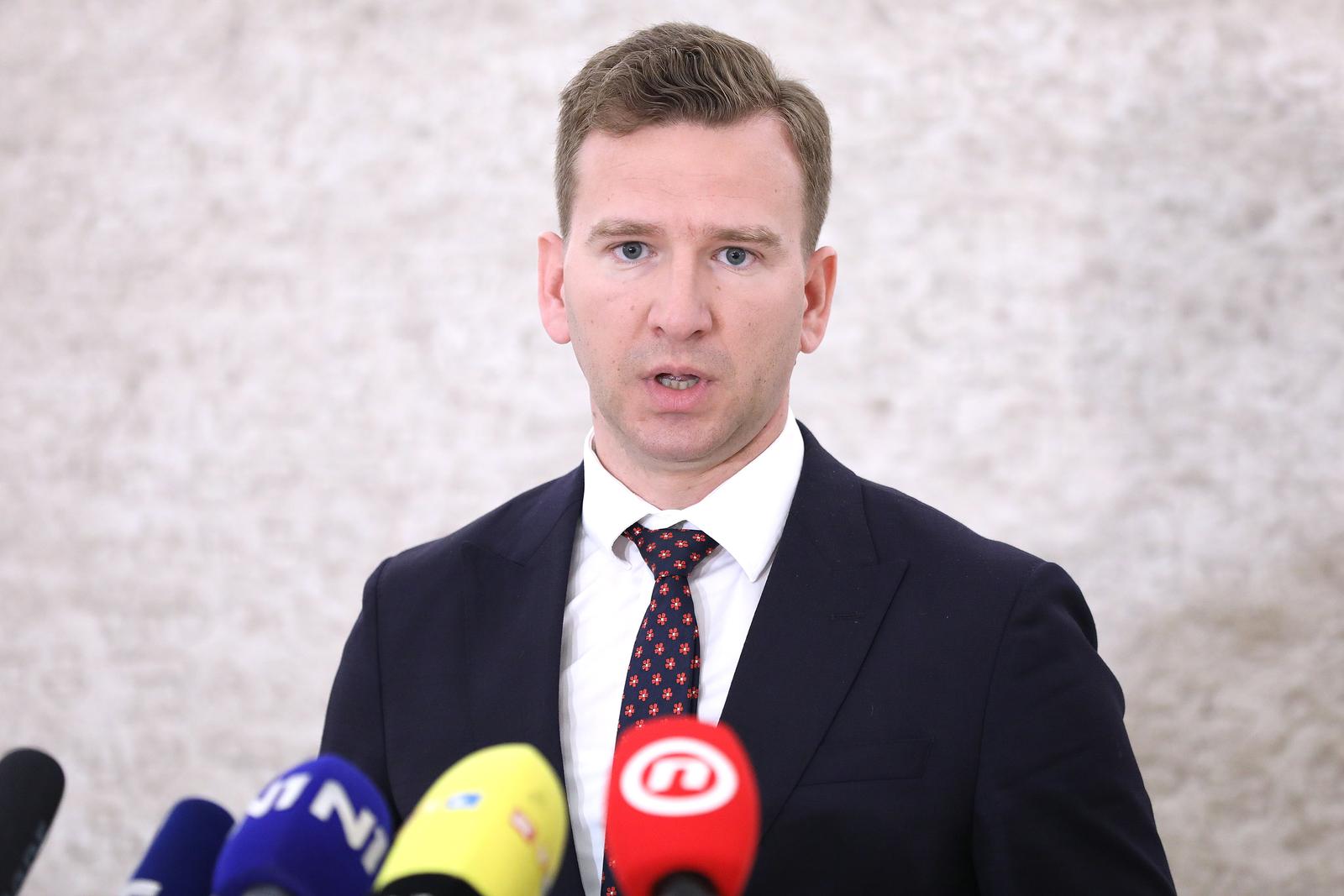 20.01.2023., Zagreb - Na konferenciji za medije odrzanoj u Saboru drzavni tajnik Josip Bilaver komentirao je prijedlog zakona o pomorskom dobru. Photo: Patrik Macek/PIXSELL