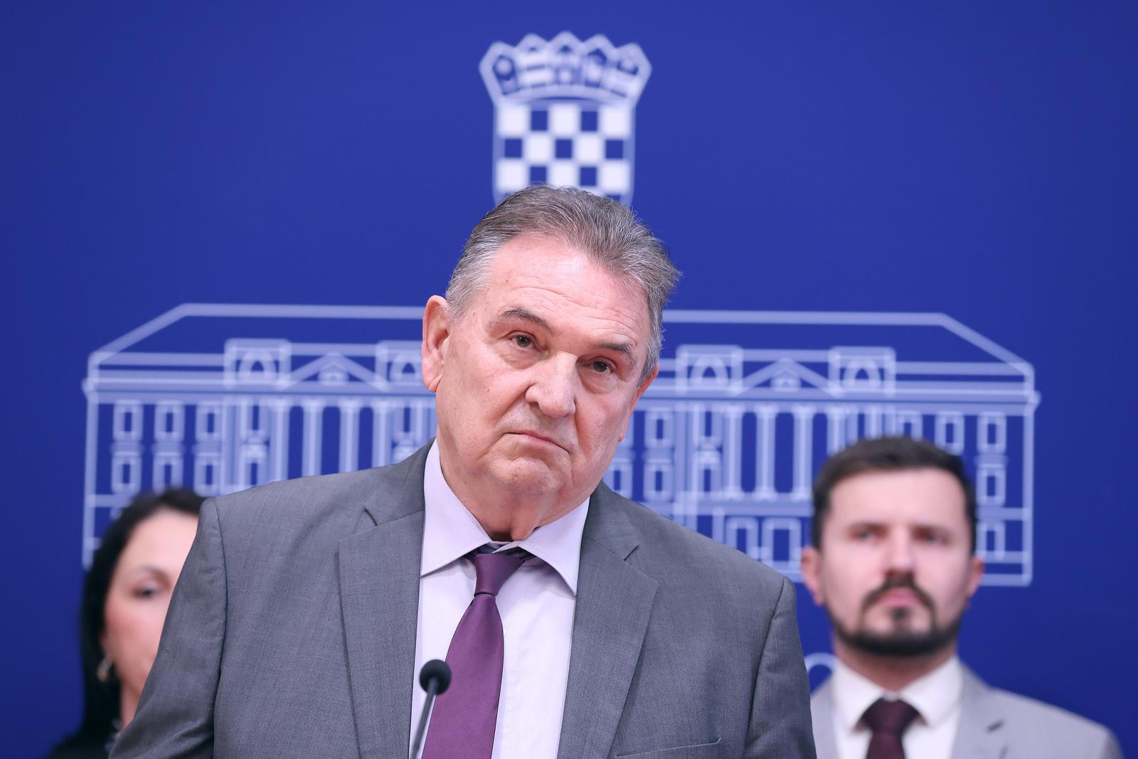 20.02.2024., Zagreb - Na konferenciji za medije Kluba zastupnika Fokusa i Reformista i Kluba zastupnika IDS-a odrzanoj u Saboru o temi „Zahtjev oporbe za raspustanjem Sabora“ govorili su Dario Zurovec, Emil Daus, Natalija Martincevic, Katarina Nemet, Davor Nadji i Radimir Cacic.
 Photo: Patrik Macek/PIXSELL