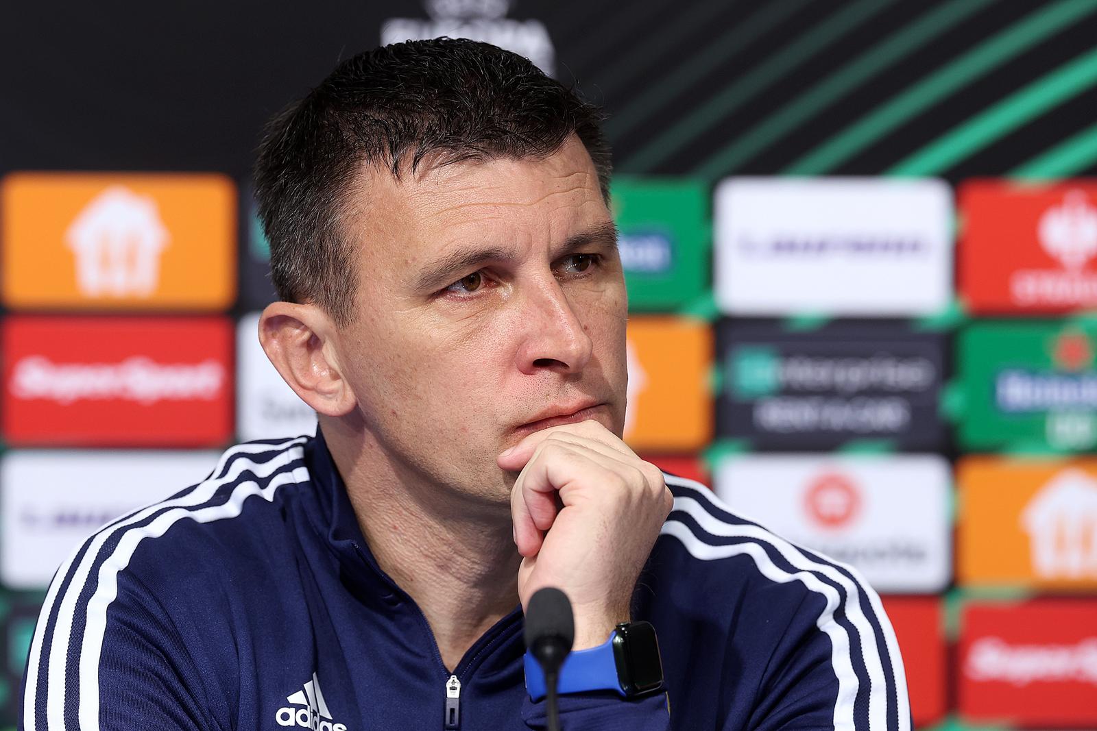 21.02.2024., stadion Maksimir, Zagreb - Konferencija za medije GNK Dinamo dan uoci uzvratne utakmice doigravanja UEFA Konferencijske lige, GNK Dinamo - Real Betis. Trener GNK Dinamo Sergej Jakirovic, Mauro Perkovic i Marko Bosnir.  Photo: Goran Stanzl/PIXSELL