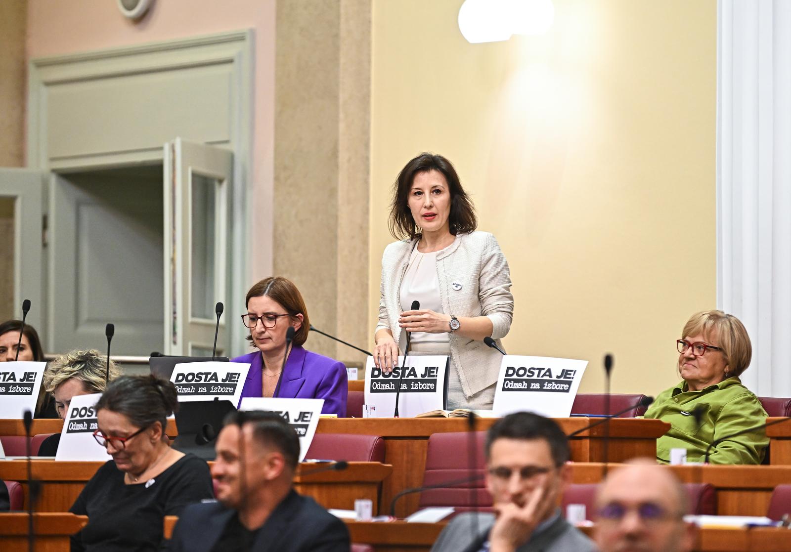 21.02.2024. Zagreb - U poslijepodnevnim satima nastavljena je saborska rasprava o oporbenom prijedlogu da se Hrvatski sabor raspusti i raspisu izbori za novi saziv. Photo: Neva Zganec/PIXSELL