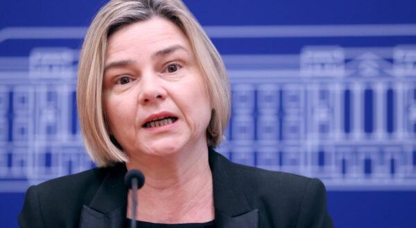 24.01.2024., Zagreb - Na konferenciji za medije odrzanoj u Saboru o aktualnoj politickoj situaciji govorila je Sandra Bencic.
 Photo: Patrik Macek/PIXSELL