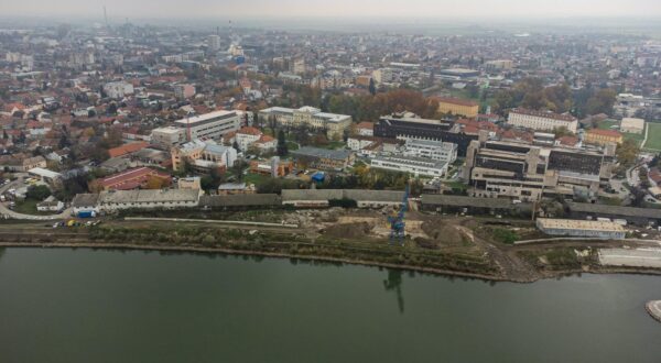 10.11.2022., Osijek - Fotografija iz zraka Donjeg grada i Klinickog bolnickog centra Osijek. Photo: Davor Javorovic/PIXSELL