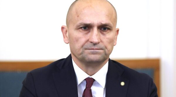 24.11.2023., Zagreb - U Saborje pocela 39. sjednica Odbora za obranu na kojoj se rapravlja o upucivanju pripradnika Oruzanih snaga RH u inozemne operacije. Sjednici je nazocio i ministar obrane Ivan Anusic. Photo: Patrik Macek/PIXSELL