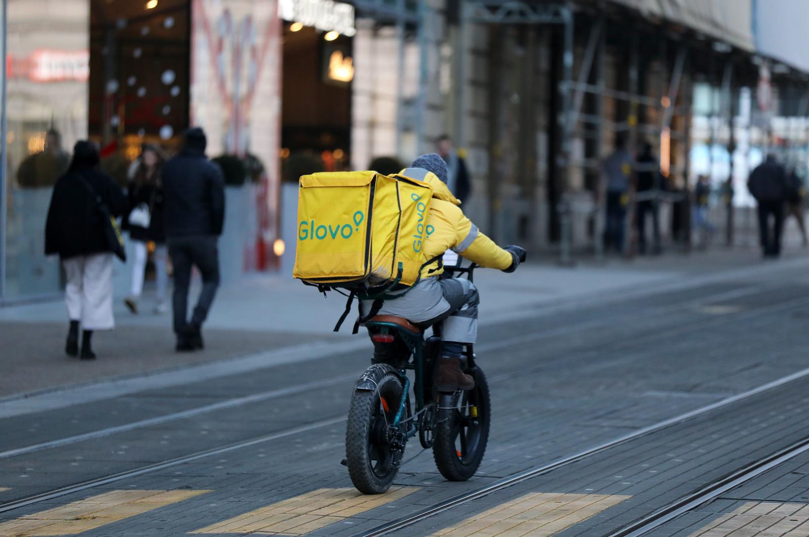 25.01.2024., Zagreb- Strani radnici u dostavljackim sluzbama sve cesce su mete fizickih napada. Photo: Emica Elvedji/PIXSELL
