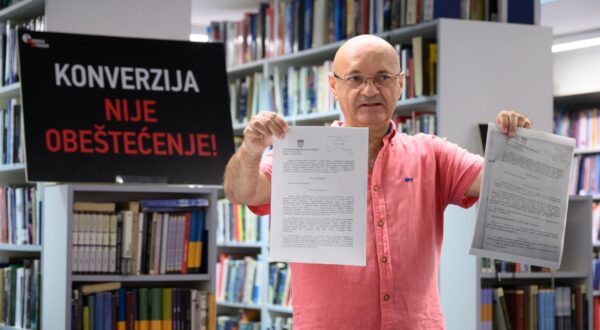 26.08.2023., Zagreb - Konferencija za novinare Udruge Franak o odlukama Ustavnog suda, koje se odnose na potrosace s konvertiranim kreditima u svicarskim francima i njihove pojedinacne tuzbe, odrzana je u Knjiznici i citaonici Bogdan Ogrizovic. Goran Aleksic.
 Photo: Davor Puklavec/PIXSELL