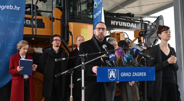27.02.2024.,Zagreb - Zagrebacki gradonacelnik Tomislav Tomasevic i njegovi zamjenici Danijela Dolenec i Luka Korlaet pustili su  u rad oporabiliste gradjevinskog materijala, nastalog pri obnovi zgrada ostecenih potresom, na adresi Culinecka cesta  u Resniku te su odrzali odrzali redovitu konferenciju za medije Photo: Davorin Visnjic/PIXSELL