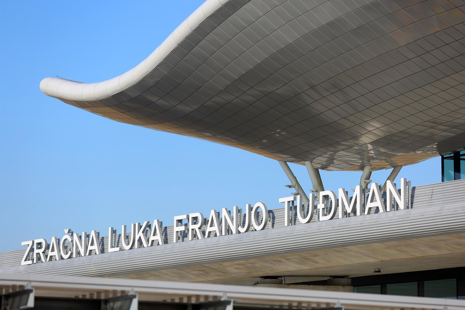 28.03.2017., Zagreb - Novi putnicki terminal medjunarodne zracne luke Franjo Tudjman docekao je svoje prve putnike. Najveci zrakoplov kompanije Air Serbia, Airbus A330, sletio je u Medjunarodnu zracnu luku Franjo Tudjman. Photo: Borna Filic/PIXSELL