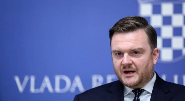 28.11.2023., Zagreb - Nakon sastanka parlamentarne vecine konferenciju za medije odrzao je ministar financija Marko Primorac Photo: Zeljko Hladika/PIXSELL