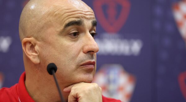28.02.2024., Zagreb - Konferencija za medije na kojoj je ispred Komisije nogometnih sudaca HNS-a govorio predsjednik Komisije Bruno Maric povodom objave audio snimki komunikacije izmedju VAR sobe i glavnog suca na utakmici NK Varazdin - HNK Hajduk.  Photo: Goran Stanzl/PIXSELL