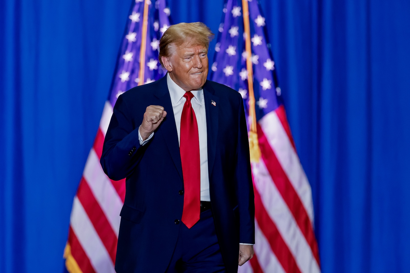 epa11194967 Former US President and Republican presidential candidate Donald Trump participates in a 'Get Out The Vote Rally' campaign event at the Greensboro Coliseum Complex in Greensboro, North Carolina, USA, 02 March 2024. Trump is running against former South Carolina Governor Nikki Haley, ahead of the 'Super Tuesday' Republican primaries, 05 March 2024.  EPA/ERIK S. LESSER