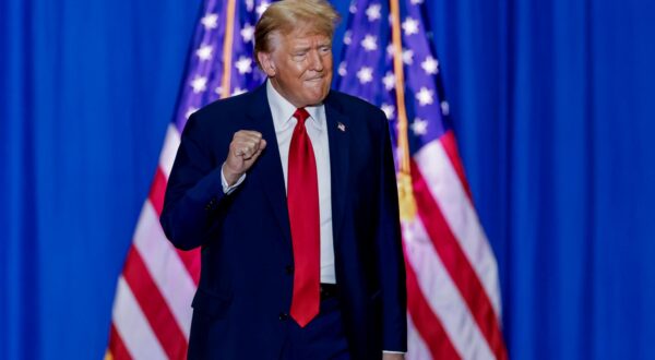 epa11194967 Former US President and Republican presidential candidate Donald Trump participates in a 'Get Out The Vote Rally' campaign event at the Greensboro Coliseum Complex in Greensboro, North Carolina, USA, 02 March 2024. Trump is running against former South Carolina Governor Nikki Haley, ahead of the 'Super Tuesday' Republican primaries, 05 March 2024.  EPA/ERIK S. LESSER