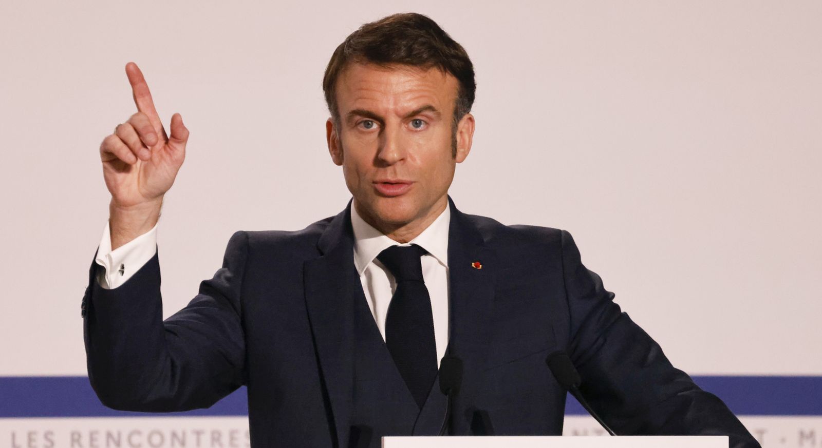 epa11216093 France's President Emmanuel Macron addresses a speech on stage during a meeting with senior government officials in Paris, France, 12 March 2024.  EPA/LUDOVIC MARIN / POOL  MAXPPP OUT