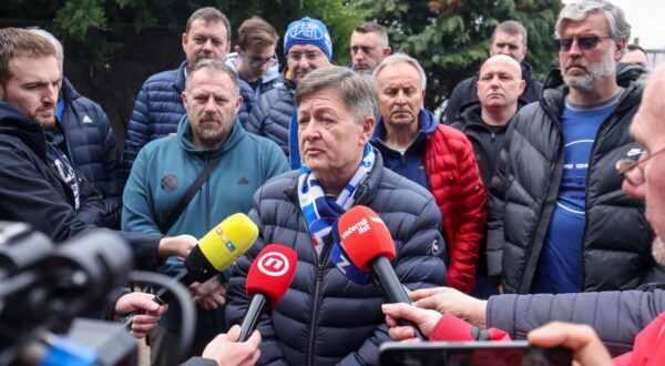 02.03.2024., Zagreb - Izbori za Skupstinu GNK Dinamo pod zapadnom tribinom Maksimirskog stadiona. Otto Baric, nositelj liste "Dinamo iznad svih" na glasanju. Photo: Igor Kralj/PIXSELL