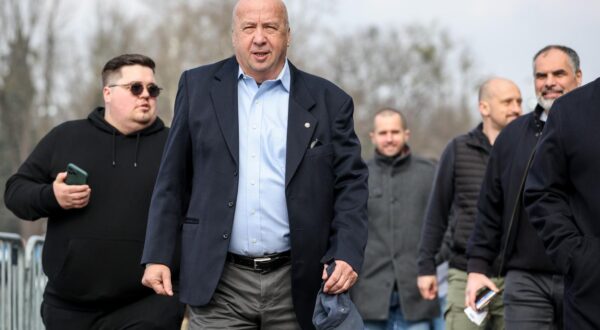 02.03.2024., Zagreb - Izbori za Skupstinu GNK Dinamo pod zapadnom tribinom Maksimirskog stadiona. Velimir Zajec, nositelj liste "Dinamovo proljece" na glasanju. Photo: Igor Kralj/PIXSELL