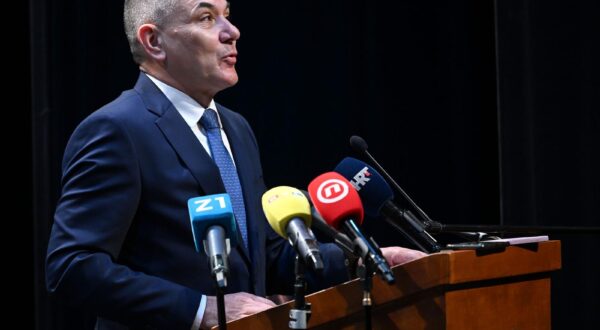 02.03.2024., Zagreb - Osnivacka Skupština nove političke stranke "Plavi grad" predsjednika stranke Ivice Lovrica u prostorima Glumacke druzine Histrion. Ivica Lovric Photo: Marko Lukunic/PIXSELL