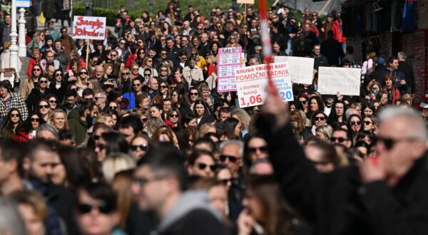 02.03.2024., Zagreb - Skolski sindikat Preporod odrzao je prosvjed pod nazivom Mijenjajte koeficijente.  Photo: Marko Lukunic/PIXSELL