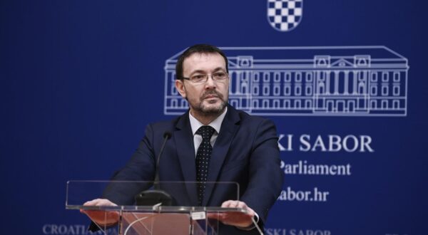 05.02.2024., Zagreb-  Klub zastupnika SDP-a odrzao je  konferenciju za medije na temu Izbor glavnog drzavnog odvjetnika a govorio je zastupnik Arsen Bauk. Photo: Igor Soban/PIXSELL