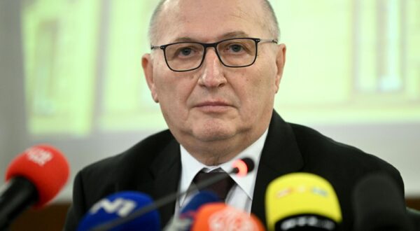 07.02.2023., Zagreb - Miroslav Separovis predsjednik Ustavnog suda odrzao je konferenciju za medije i predstavio donosenje odluka o izbornim jedinicama.  Photo: Marko Lukunic/PIXSELL
