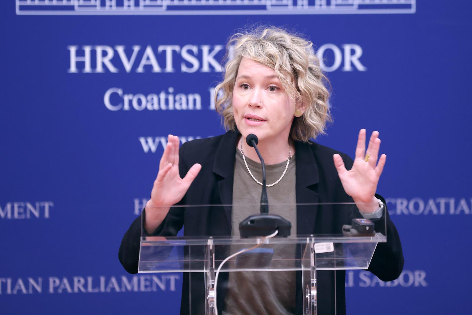 09.02.2024., Zagreb - Na konferenciji za medije odrzanoj u Saboru o aktualnim temama govorila je  Ivana Kekin.
 Photo: Patrik Macek/PIXSELL