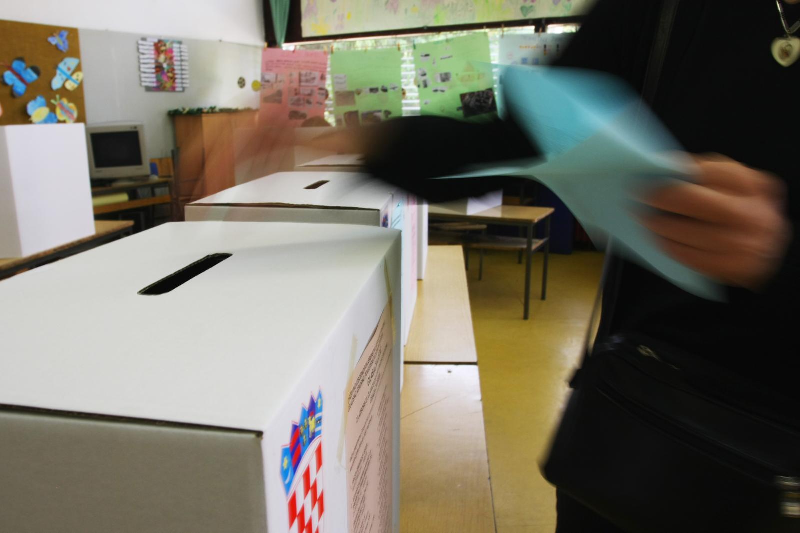 17.5.2009., Zagreb - Lokalni izbori za predstavnike lokalnih i regionalnih predstavnickih tijela za iduce cetiri godine, prvi put neposredno ce se birati opcinske nacelnike, gradonacelnike i zupane, te njihove zamjenike. rPhoto: Tomislav Miletic/24sata