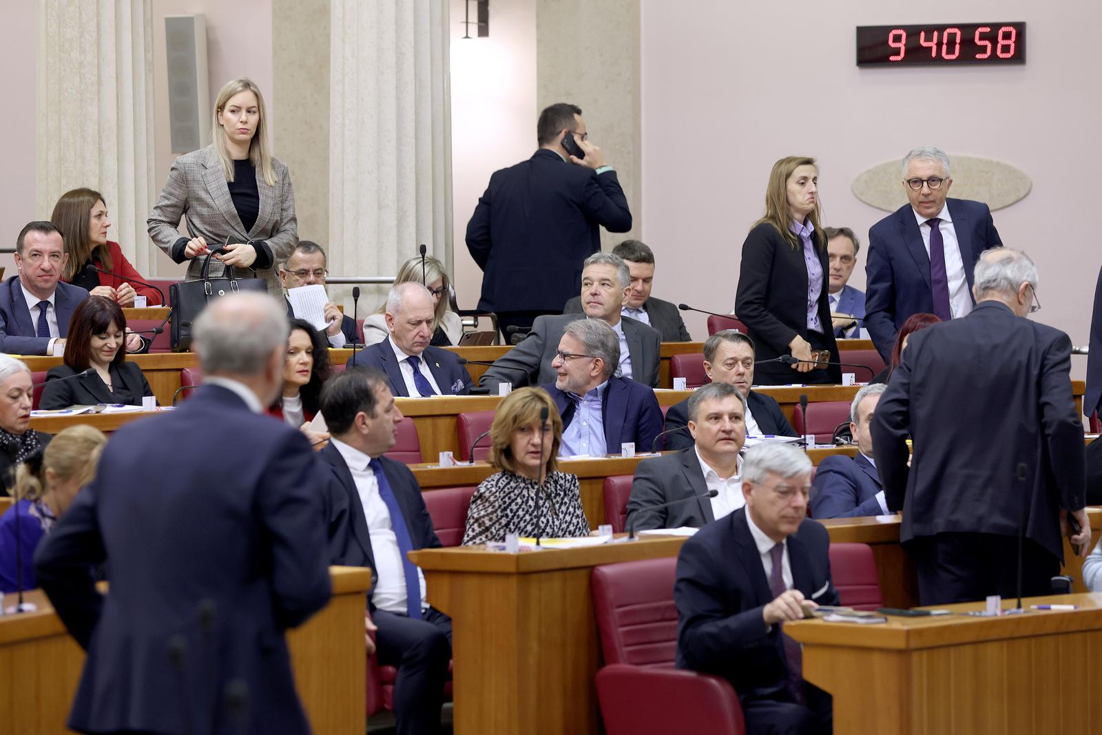 11.03.2024., Zagreb - Sabor posljednji tjedan rada u 10. sazivu pocinje izlaganjem zastupnickih stajalista nakon kojih slijedi rasprava o Prijedlogu zakona o izmjenama Zakona o placi i drugim materijalnim pravima pravosudnih duznosnika. Photo: Patrik Macek/PIXSELL