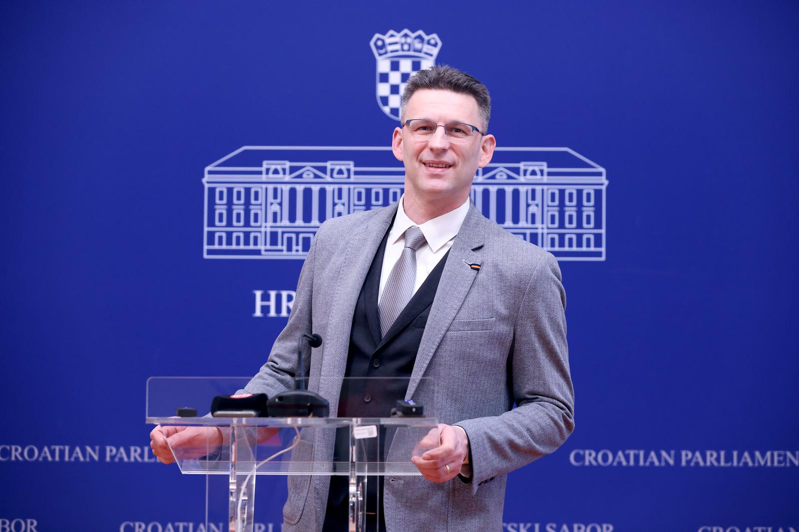 12.03.2024., Zagreb - Na konferenciji za medije odrzanoj u Saboru o aktualnim temama govorio je  Bozo Petrov. Photo: Patrik Macek/PIXSELL