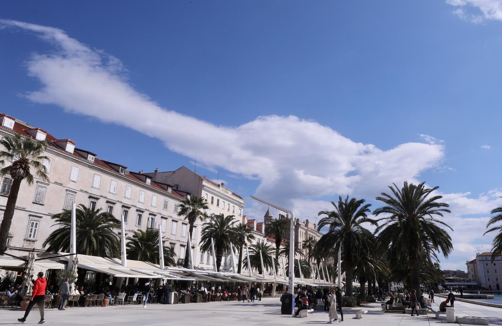 13.03.2024., Split - Motivi svakodnevnice sa splitake rive. Photo: Ivo Cagalj/PIXSELL
