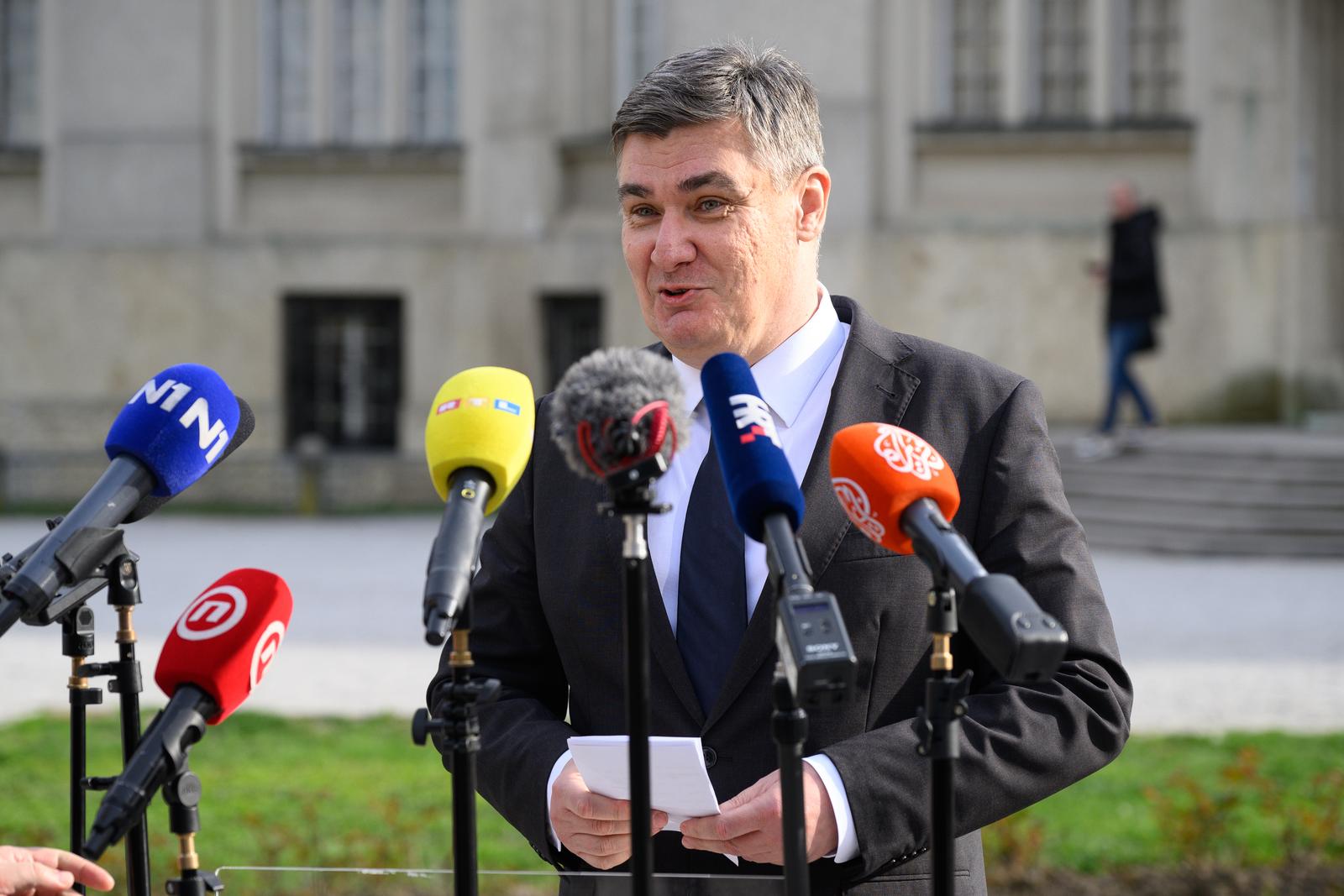 15.03.2024., Zagreb - Izvanredna konferencija za medije predsjednika SDP-a, Pedje Grbina ispred Hrvatskog drzavnog arhiva. Zoran Milanovic.
 Photo: Davor Puklavec/PIXSELL