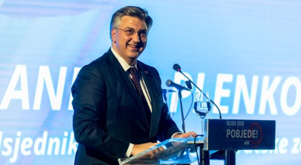 15.03.2023.Zagreb - Predsjednik Vlade i HDZ-a Andrej Plenkovic  na obiljeavanju 34. ozbljetnice osnutka HDZ-a Osjecko - baranjske županije Photo: Borna Jakisc/PIXSELL
