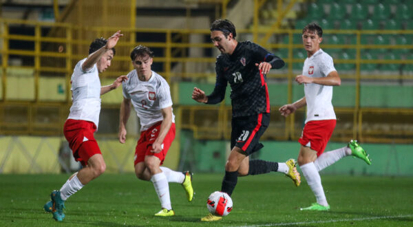 17.11.2022., stadion Aldo Drosina, Pula - Prijateljska nogometna utakmica U21 izmedju Hrvatske i Poljske. Dion Drena Beljo Photo: Srecko Niketic/PIXSELL