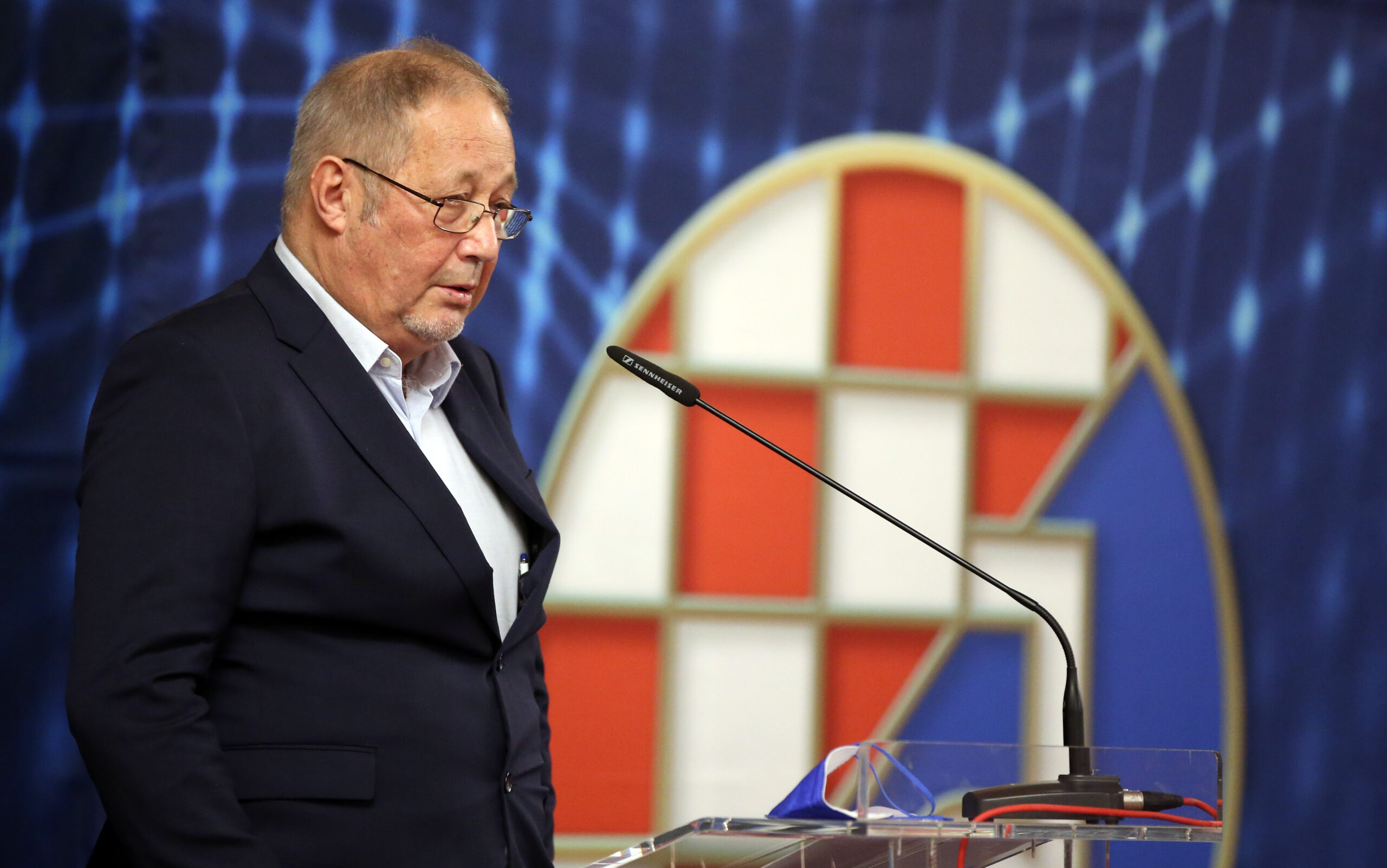 18.01.2022., Zagreb - GNK Dinamo u zagrebačkom hotelu Westin uprilicio je komemoraciju svom proslavljenom igracu i legendi kluba Stjepanu Lamzi.  Lamza je bio jedan od najboljih nogometasa u povijesti Dinama, te jedan od najzasluznijih za osvajanje Kupa velesajamskih gradova 1967.  Zbog ozbiljene epidemioloske situacije GNK Dinamo nece moci omoguciti svima zainteresiranima osobno prisustvovanje komemoraciji, te ce se ista prenositi preko YouTube kanala.  Photo: Matija Habljak/PIXSELL