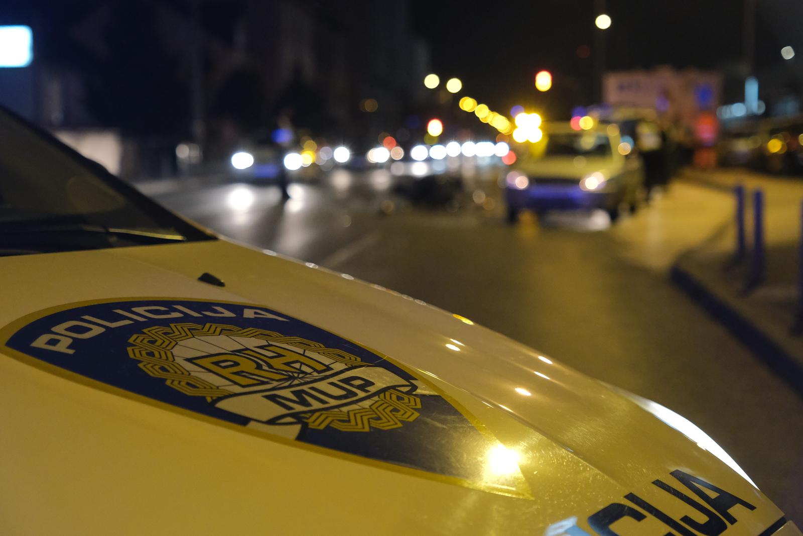 18.1.2022., Zagreb - Prometna nesreca u kojoj je sudjelovalo osobno vozilo i motor dogodila se u Ulici Donje Svetice blizu krizanja s Branimirovom. Photo: Slaven Branislav Babic/PIXSELL