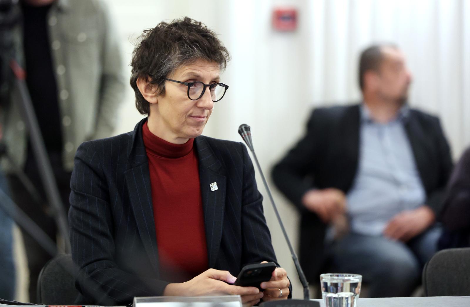 18.10.2023., Zagreb - Novinarski dom. Udruga Gong predstavila je analizu docentice Ive Nenadic "Modeli financiranja novinarstva u digitalnom dobu". Na predstavljanju su govorili Iva Nenadic (Fakultet politickih znanosti u Zagrebu), Jasna Vanicek-Fila (Ministarstvo kulture i medija), Josip Popovac (Agencija za elektronicke medije), Maja Sever (Sindikat novinara Hrvatske), Melisa Skender (Hrvatsko novinarsko društvo), Dario Spelic (Hrvatska radiotelevizija), Tomislav Wruss (Hanza Media), Marko Matijevic (Srednja.hr/Mirovina.hr/Baustela.hr) i Oriana Ivkovic Novokmet (Gong). Photo: Sanjin Strukic/PIXSELL