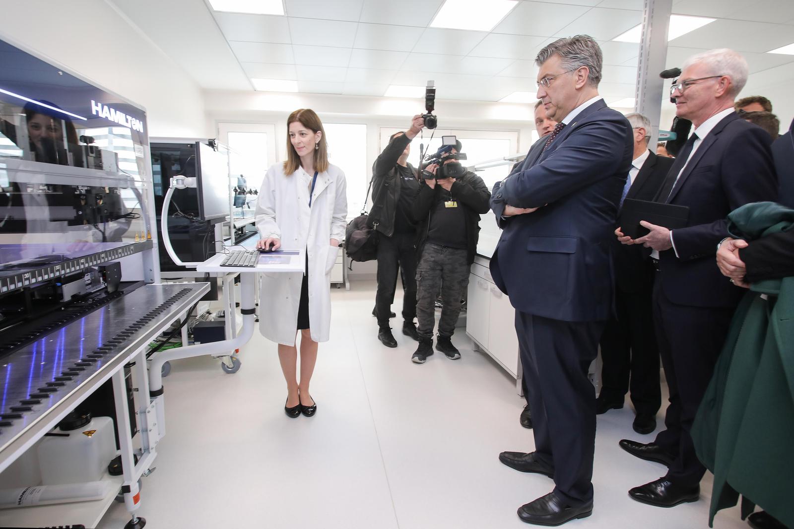 19.03.2024., Zagreb - Svecano otvorenje Zavoda za personaliziranu medicinu KBC-a Zagreb. Uredjenje i opremanje Zavoda financirala je tvrtka Roche u sklopu Projekta personalizirane medicine u onkologiji s ciljem poboljsanja ishoda lijecenja. predsjednik Vlade Andrej Plenkovic Photo: Tomislav Miletic/PIXSELL