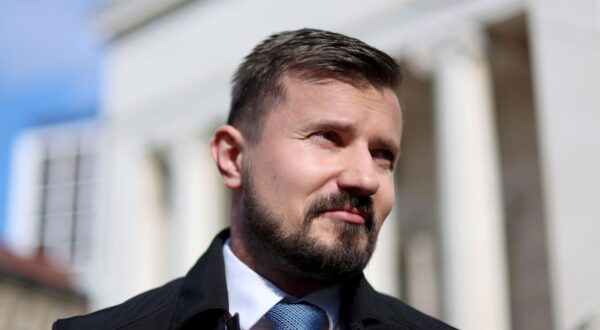 19.03.2024., Zagreb - Trg hrvatskih velikana. Konferencija za medije na temu formata izlaska stranke Fokus na parlamentarne izbore na kojoj se medijima obratio predsjednik stranke Davor Nadji. Photo: Sanjin Strukic/PIXSELL