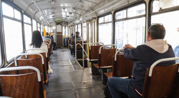 21.02.2024., Zagreb - Reportaza o ZET-ovom tramvaju koji vozi vec pedeset godina Zagrebom, rijec je o TMK201 Djuro Djakovic koji vozi na liniji broj dva. Photo: Luka stanzl/PIXSELL