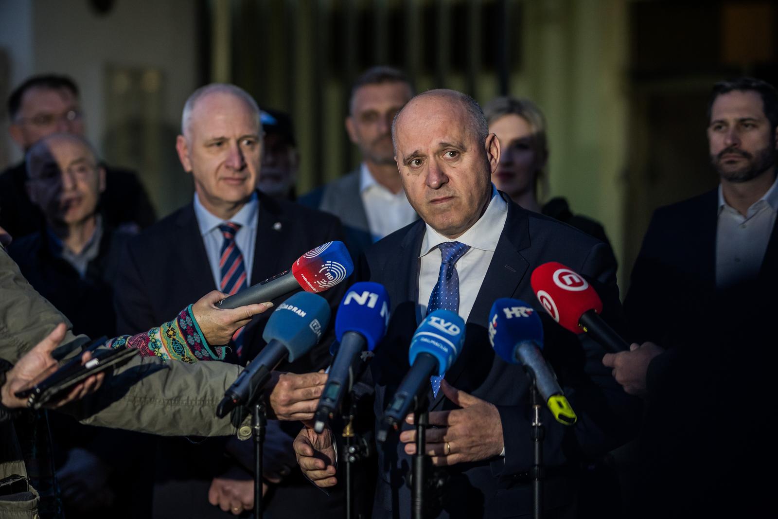 21.03.2024., Split.  U Hrvatskom Arheoloskom Muzeju u Splitu Odrzana je Sjednica X izborne jedinice. 
Na fotografiji: Branko Bacic daje izjavu Medijima. Photo: Zvonimir Barisin/PIXSELL