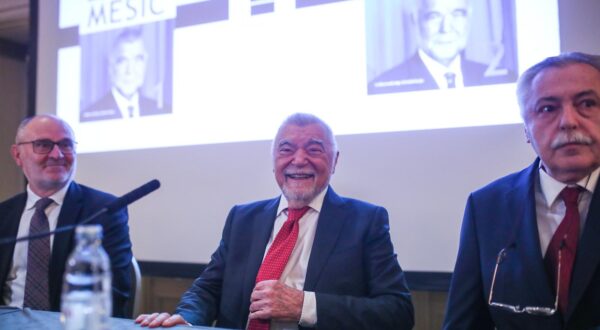 21.11.2023.., Zagreb - Predsjednik Republike Zoran Milanovic prisustvovao je, u hotelu Sheraton, predstavljanju knjige „Progon i nacionalno budjenje – Borba za demokratsku Hrvatsku“ bivseg predsjednika Republike Stjepana Mesica. Photo: Slavko Midzor/PIXSELL